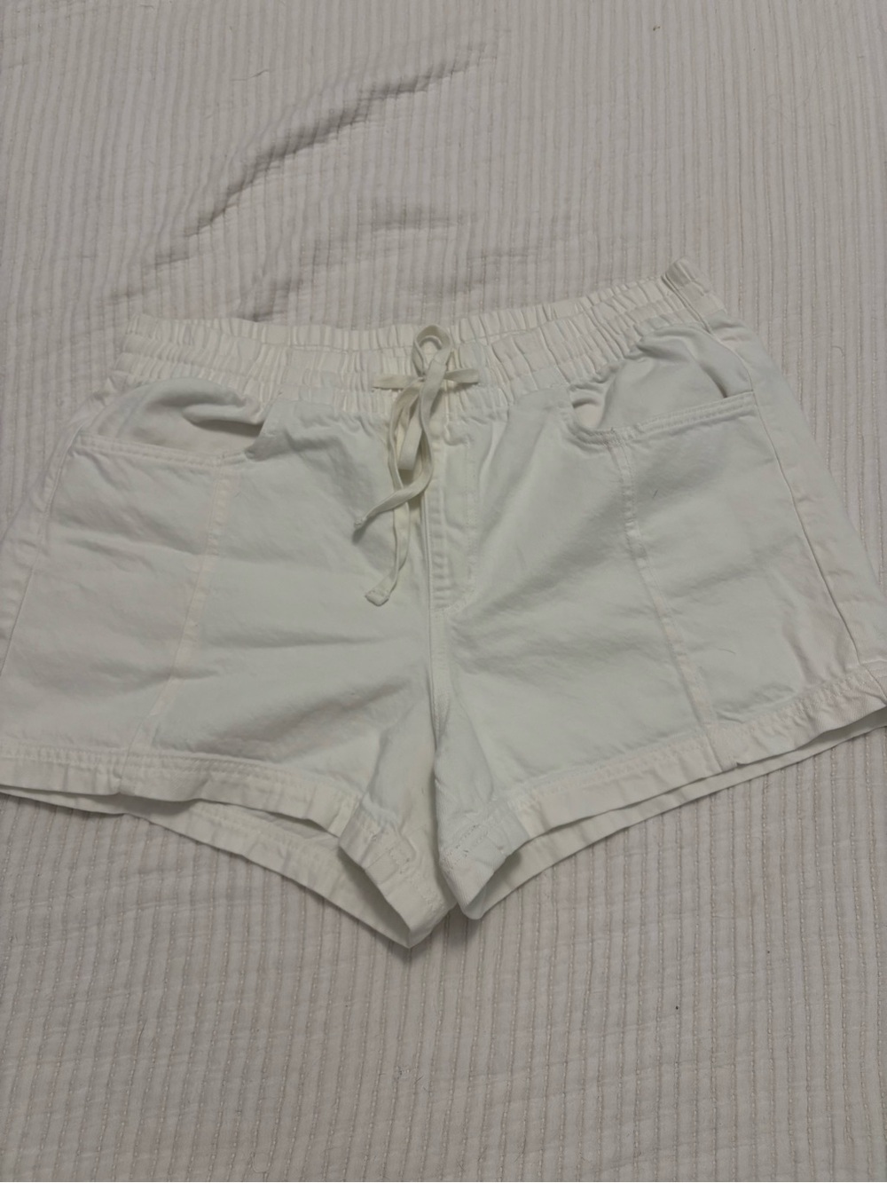 Universal Thread White Drawstring Jean-Style Shorts
